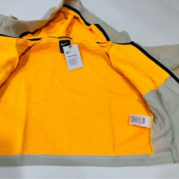 Nike Sportswear City Ready Tech Pack Women's Fleece Full-Zip Jacket - Picture 9 of 11